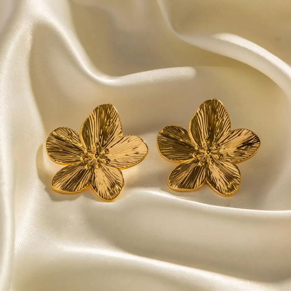 18K GOLD PLATED BUTTERFLY EARRINGS