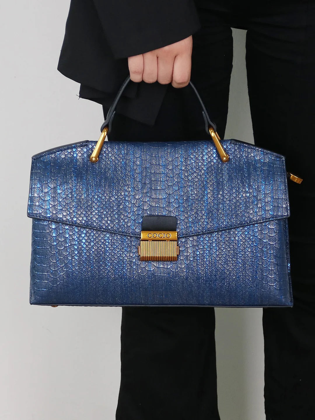 EMBOSSED SNAKE PRINT BAG