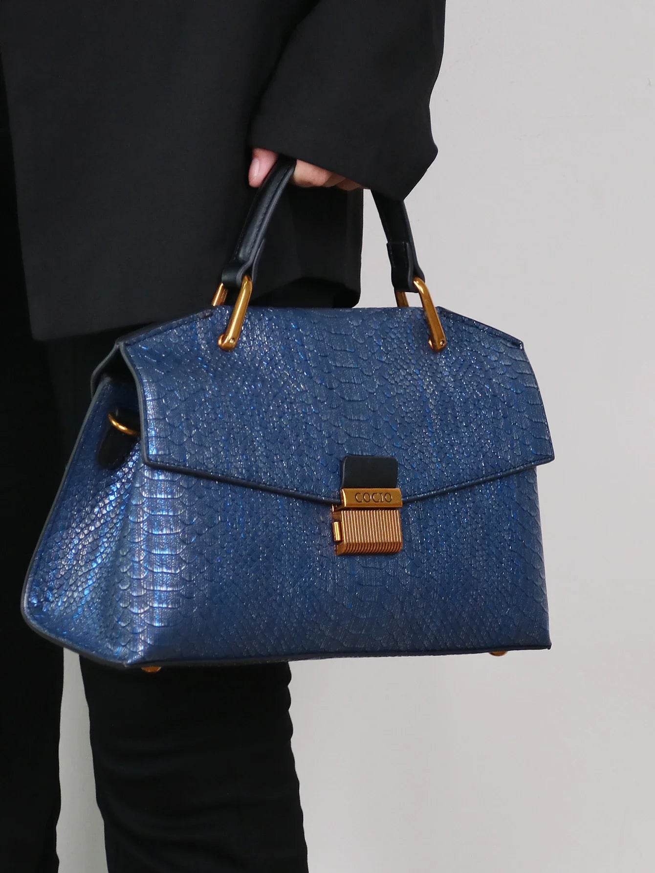 EMBOSSED SNAKE PRINT BAG