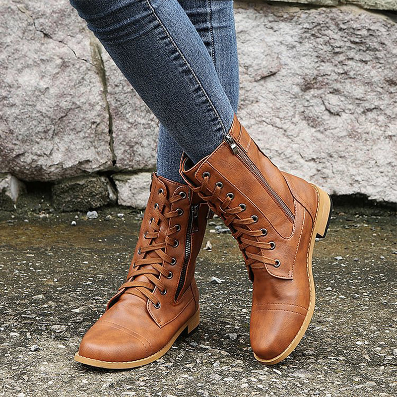 ISABELLA CLASSIC LACE-UP BOOTS